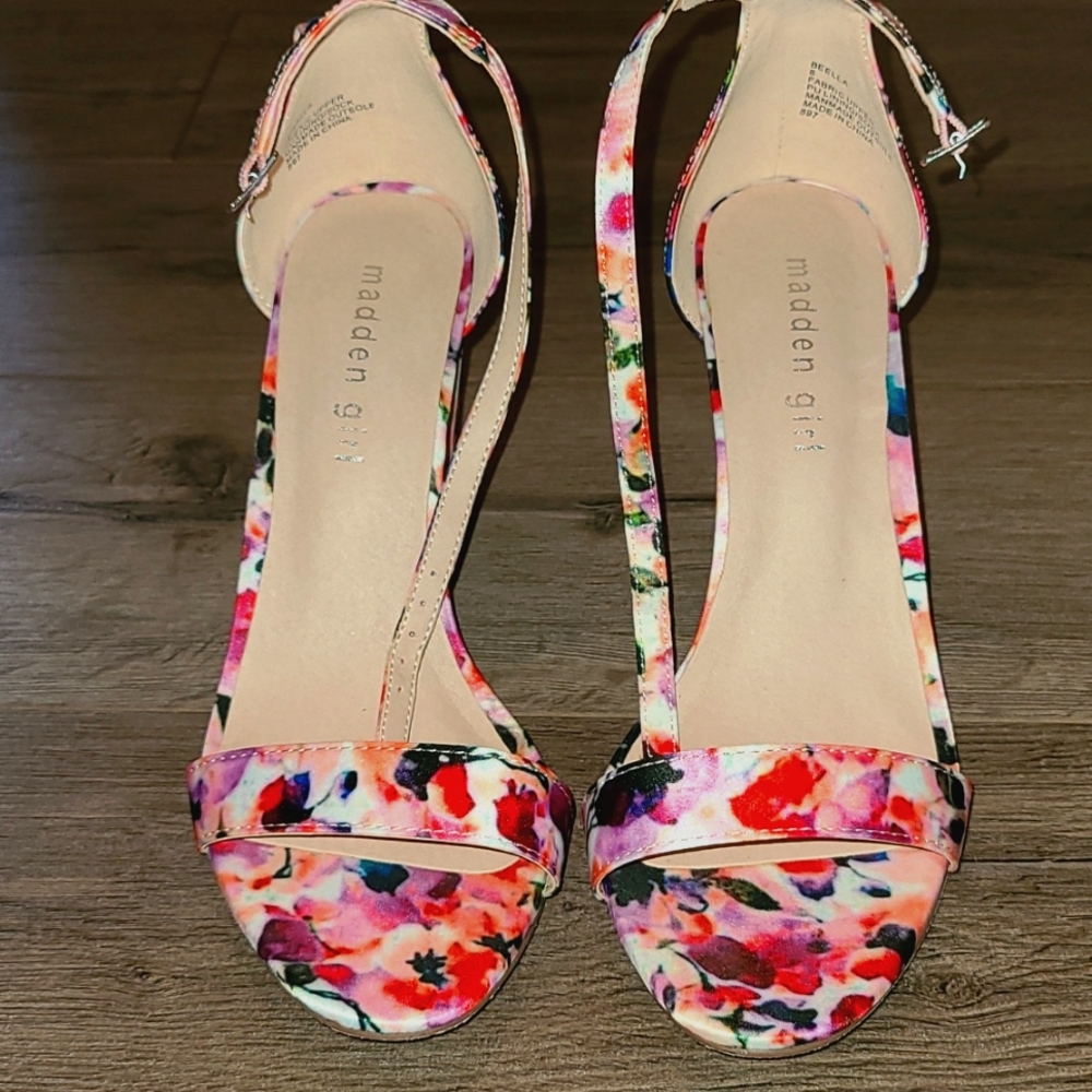 Madden Girl  BEELLA Floral Heels